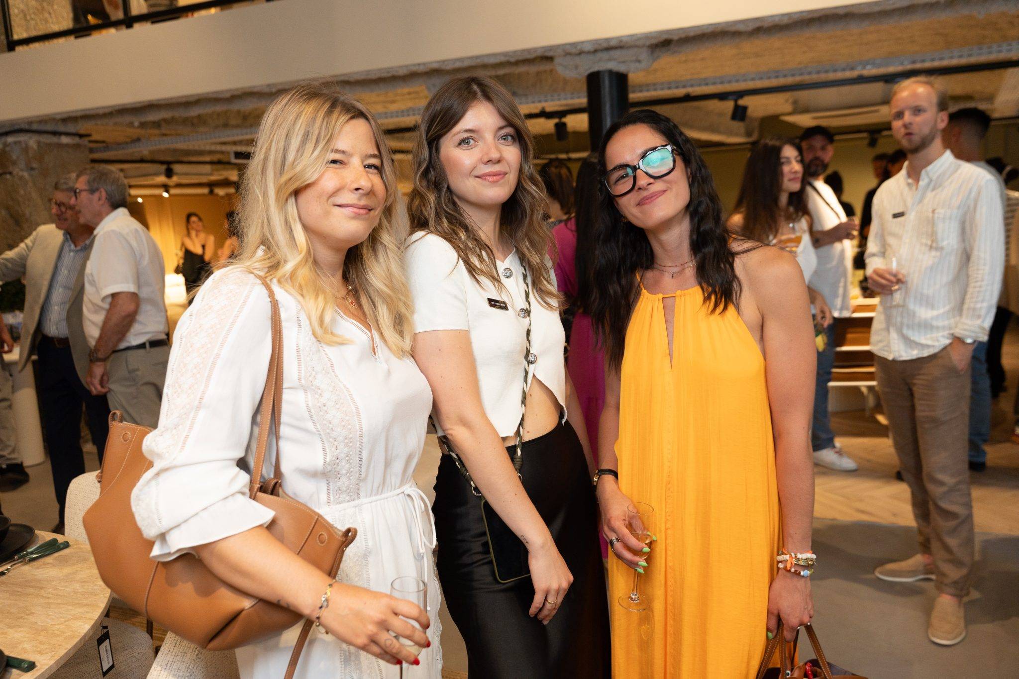  - NV GALLERY ouvre une toute nouvelle et spectaculaire boutique à Lyon