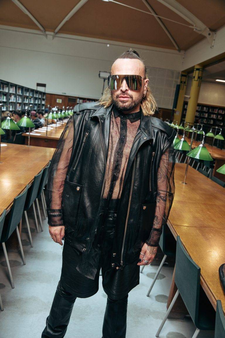  - Le rêve éveillé de Sean Suen prend place dans les allées de la bibliothèque Cujas