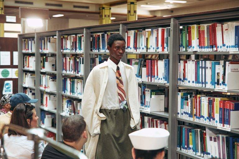 Le rêve éveillé de Sean Suen prend place dans les allées de la bibliothèque Cujas