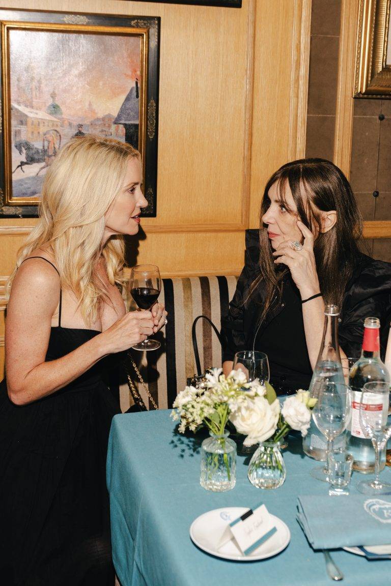  - 11 Juillet fait ses débuts à Paris pendant la Haute Couture