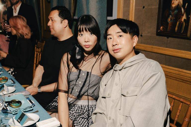  - 11 Juillet fait ses débuts à Paris pendant la Haute Couture