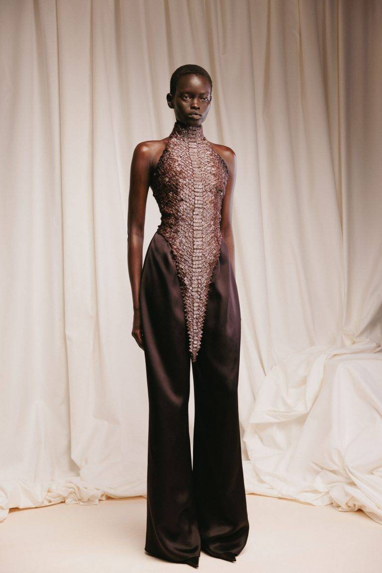 Ashi Studio Revisits the Vogue of Yesteryear