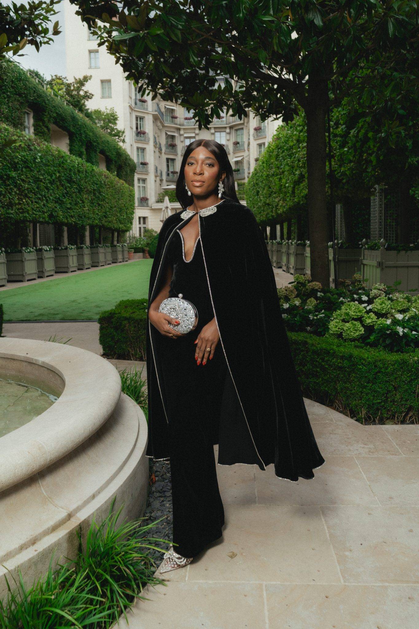  - Tasaki déploie ses précieuses ailes dans les jardins du Ritz Paris