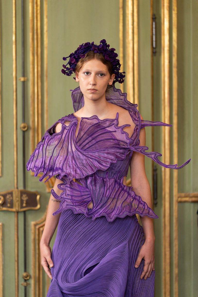 Les silhouettes fantastiques de Vaishali S Couture s’emparent de la résidence de l’ambassadeur indien à Paris