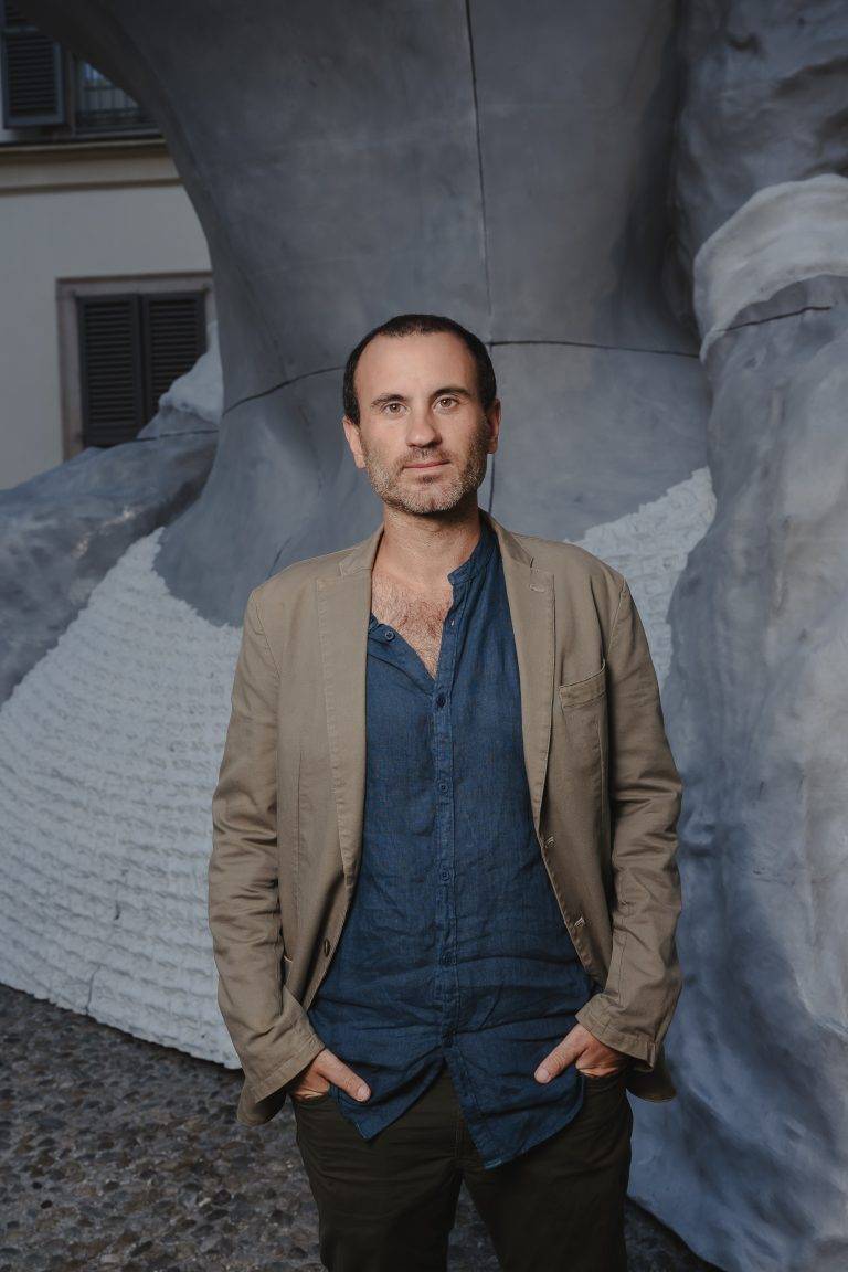  - Valerio Berruti a Palazzo Reale: un viaggio tra infanzia, arte monumentale e musica