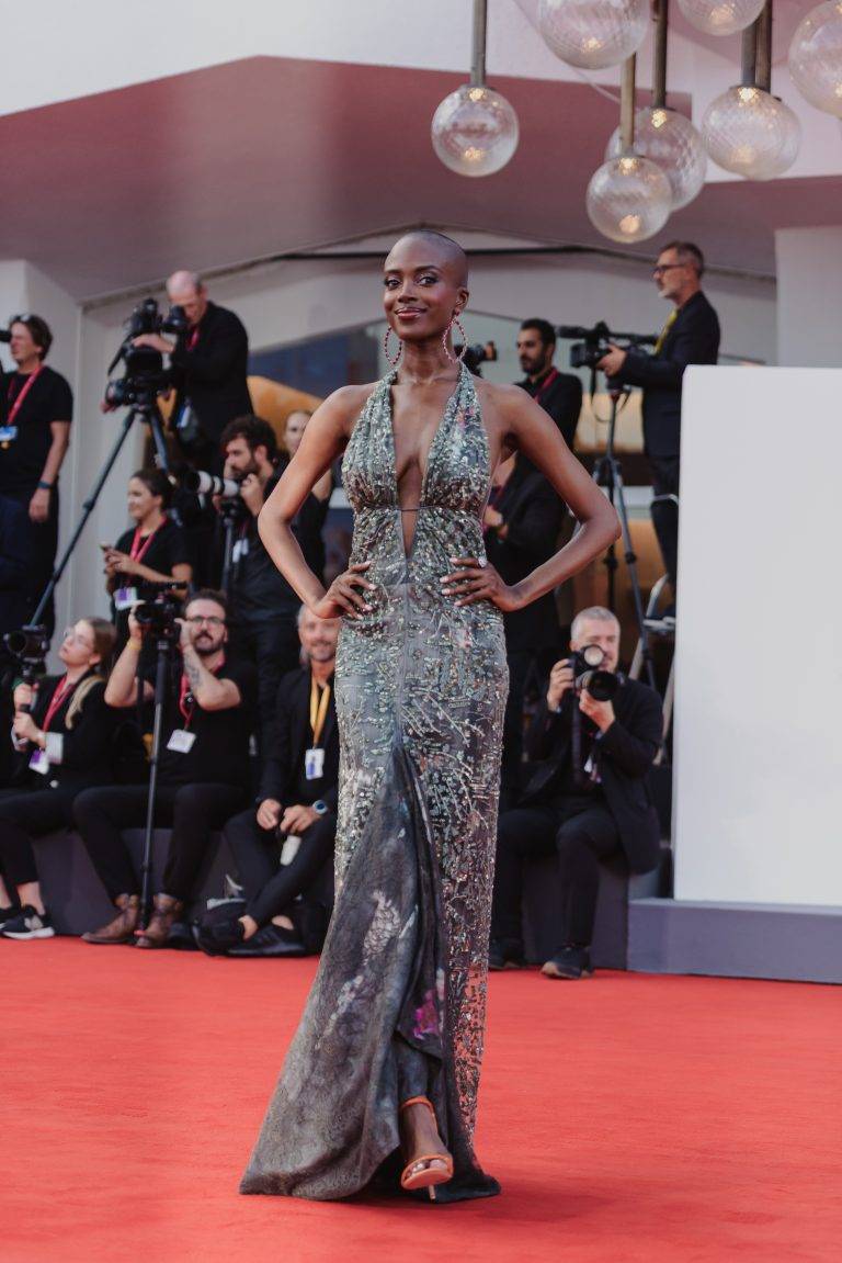  - Frankenstein di Del Toro incanta Venezia 82: un’epopea sull’essere umani