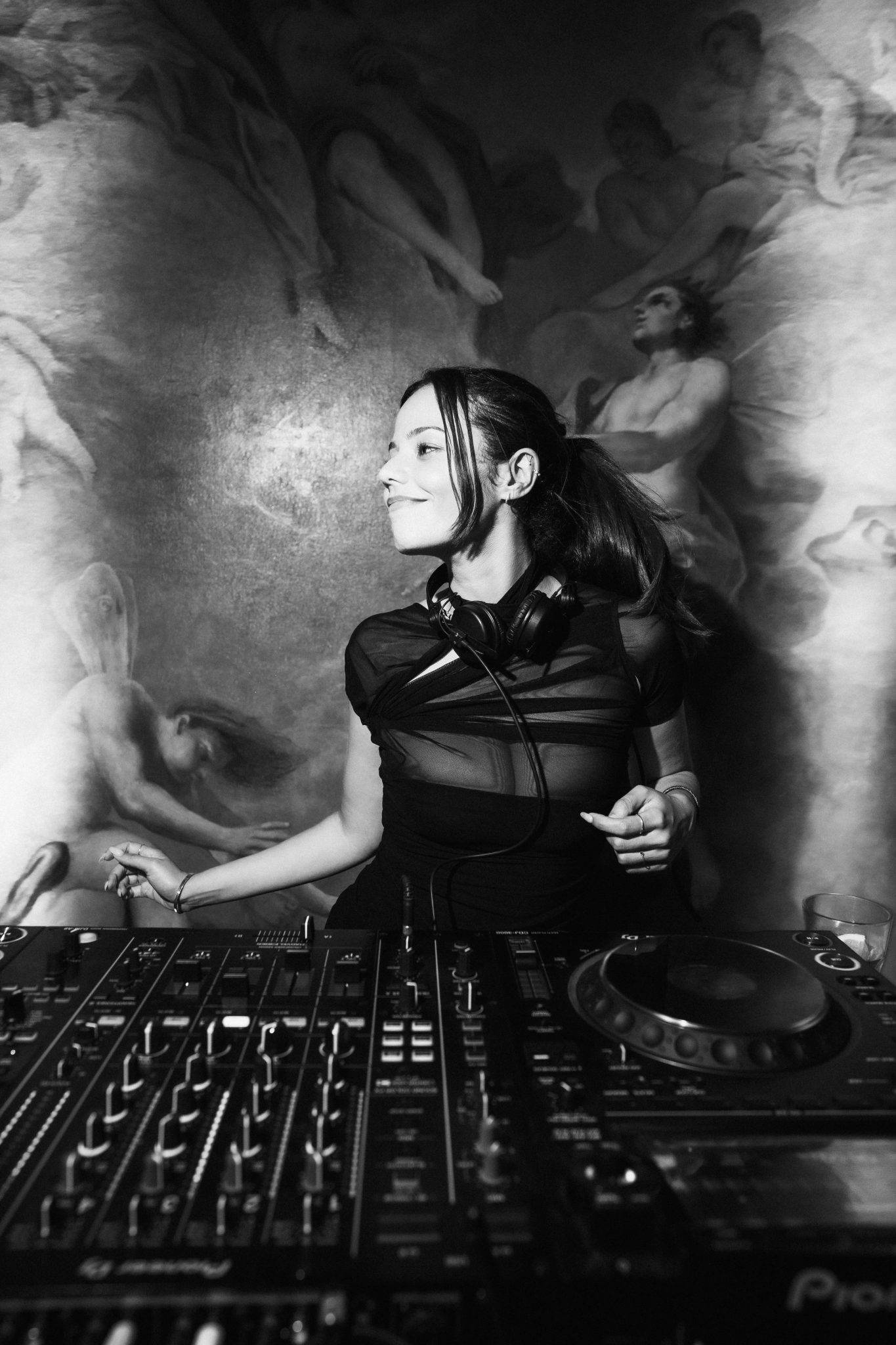  - rideau. clôture la Mostra dans la règle de l’Art