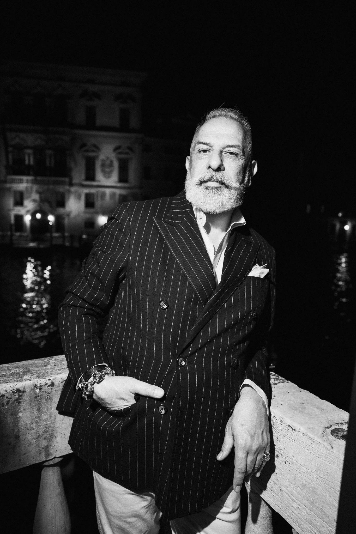  - The Mostra Comes to an End in Style with rideau.