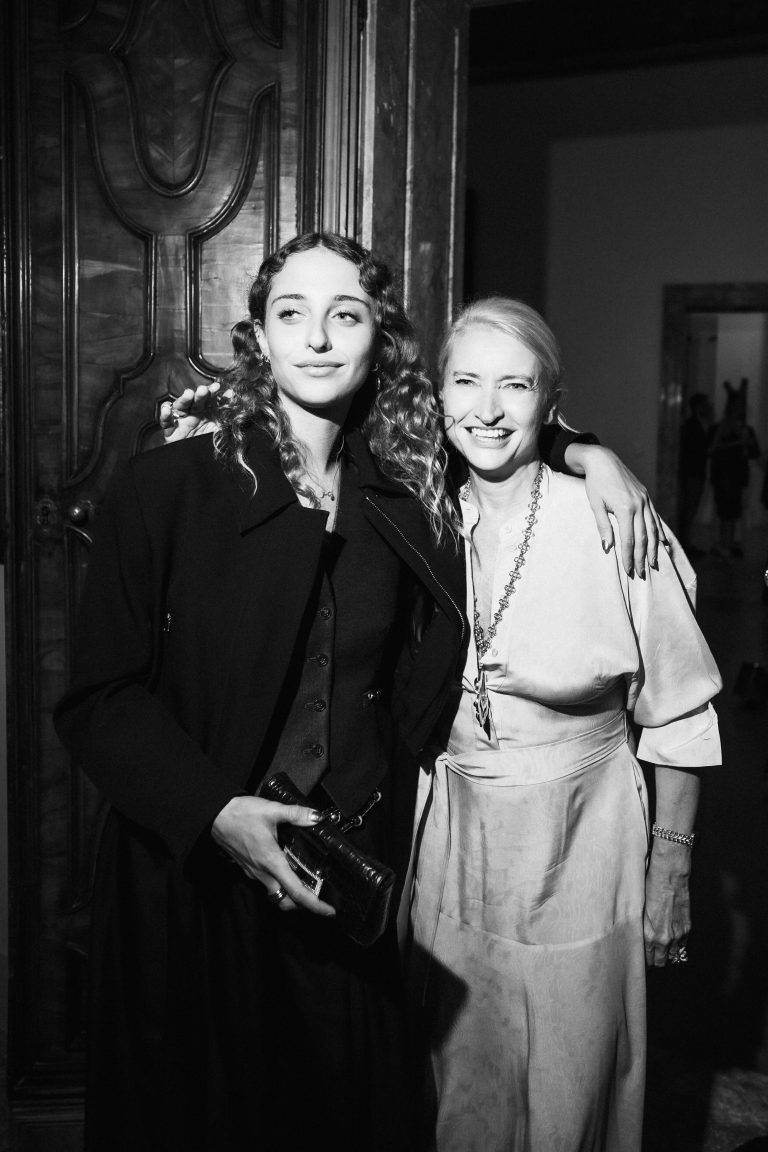 rideau. clôture la Mostra dans la règle de l’Art