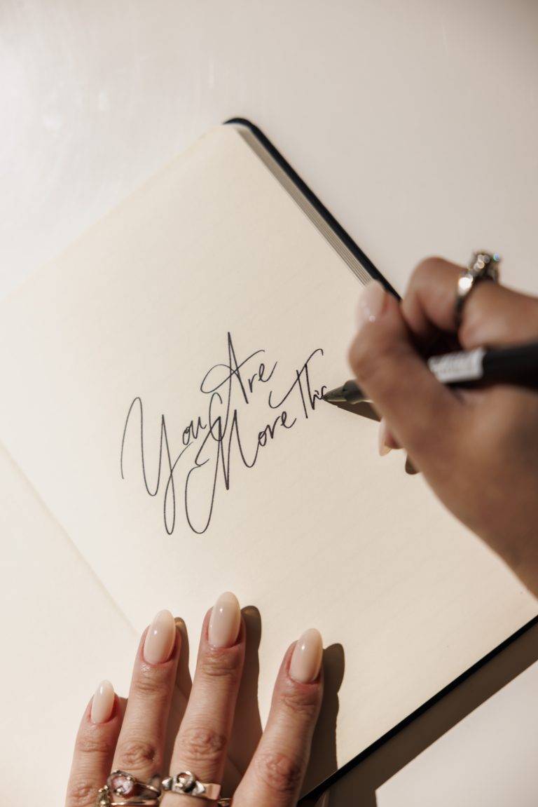 2025, IKKS dévoile sa nouvelle identité de marque