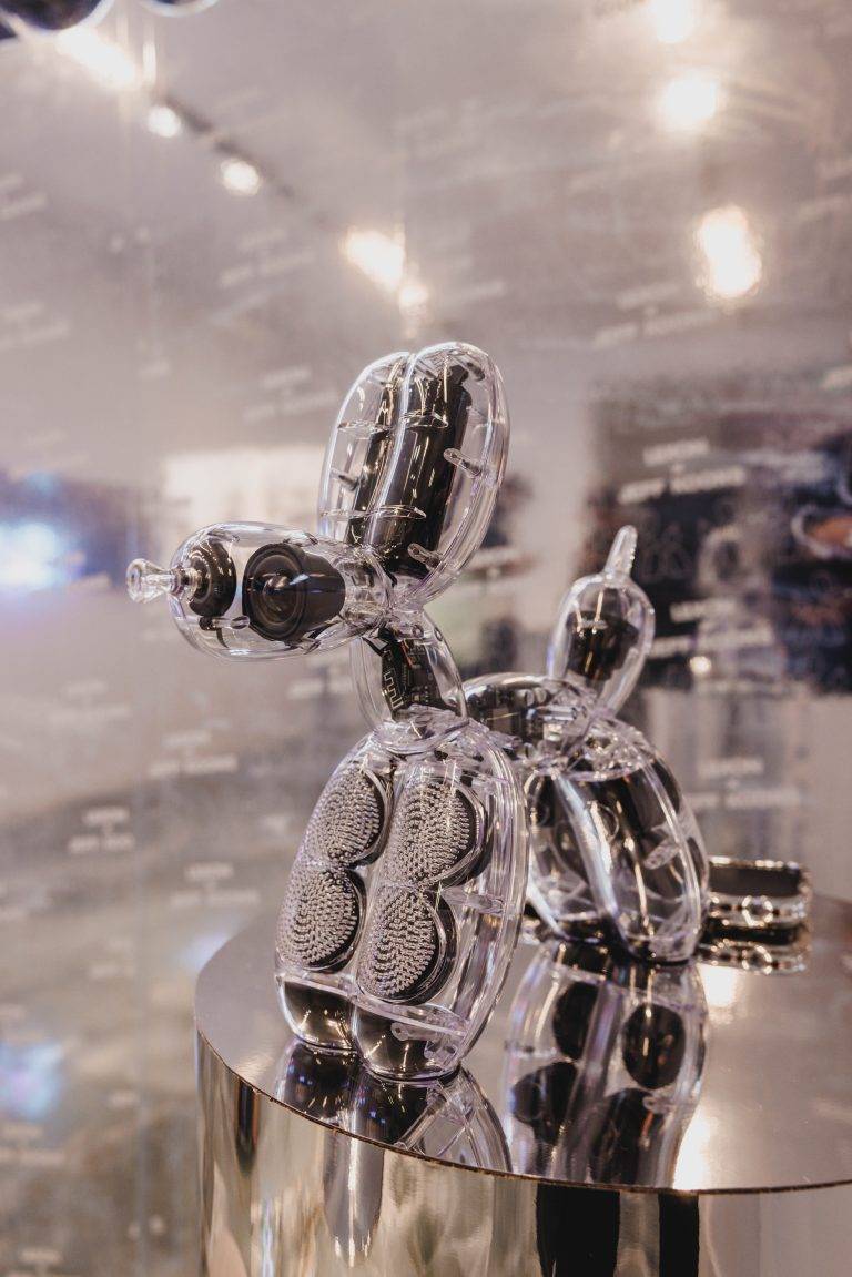 Lexon et Jeff Koons mélangent art et technologie