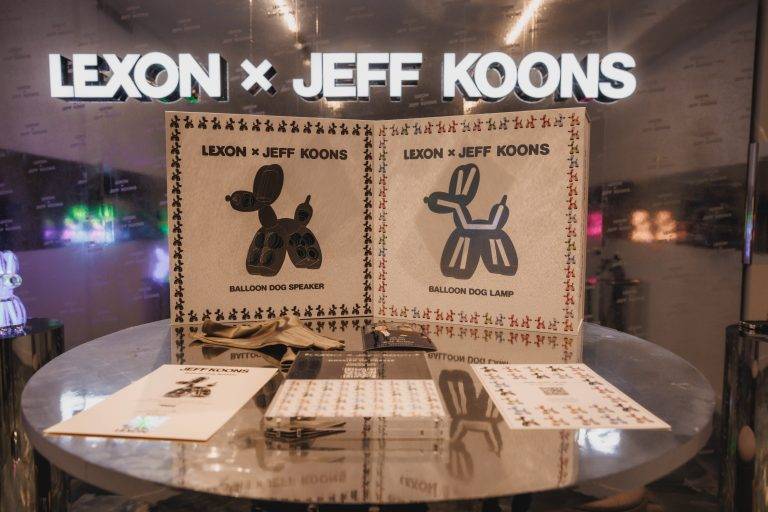 Lexon et Jeff Koons mélangent art et technologie