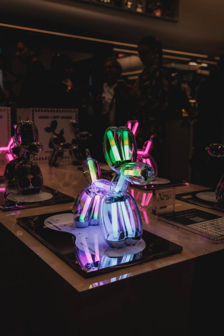 Lexon et Jeff Koons mélangent art et technologie