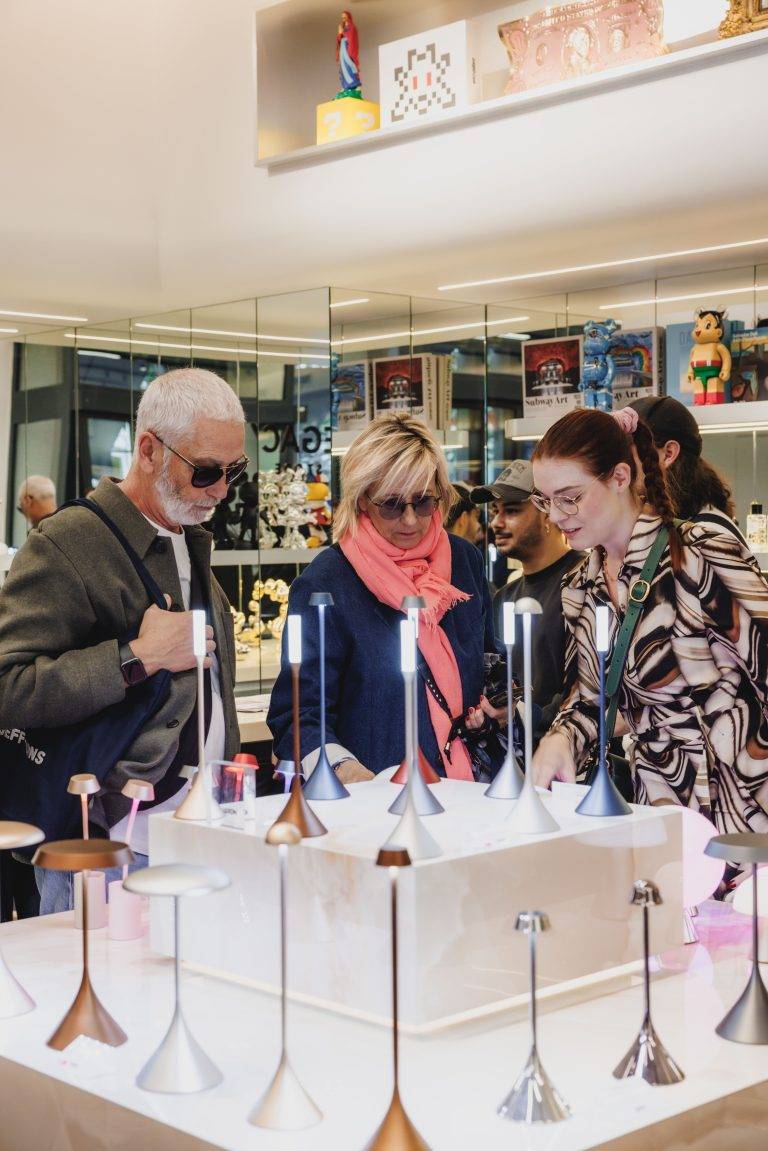  - Lexon et Jeff Koons mélangent art et technologie