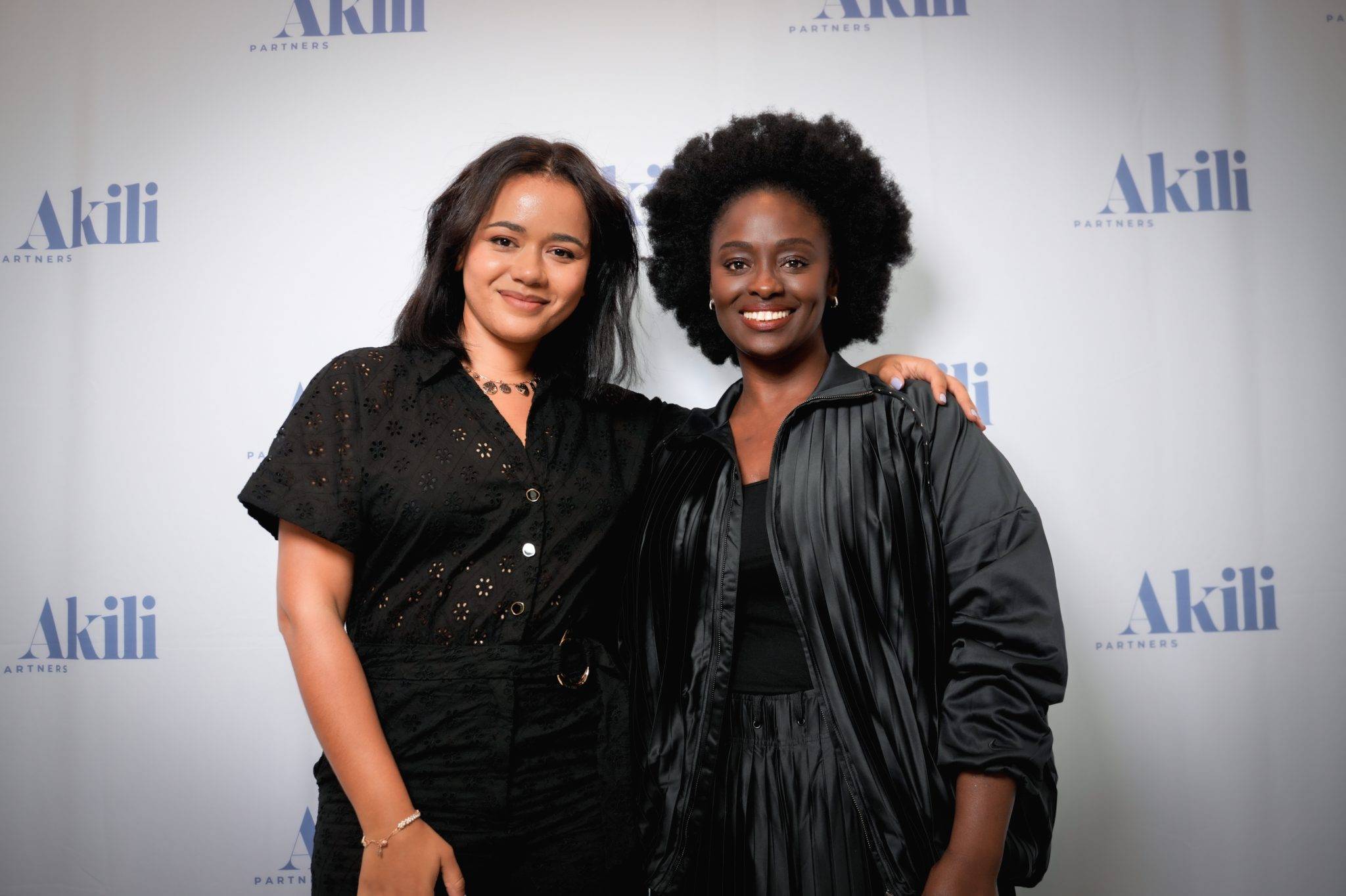  - Akili Partners bouscule les codes de la communication