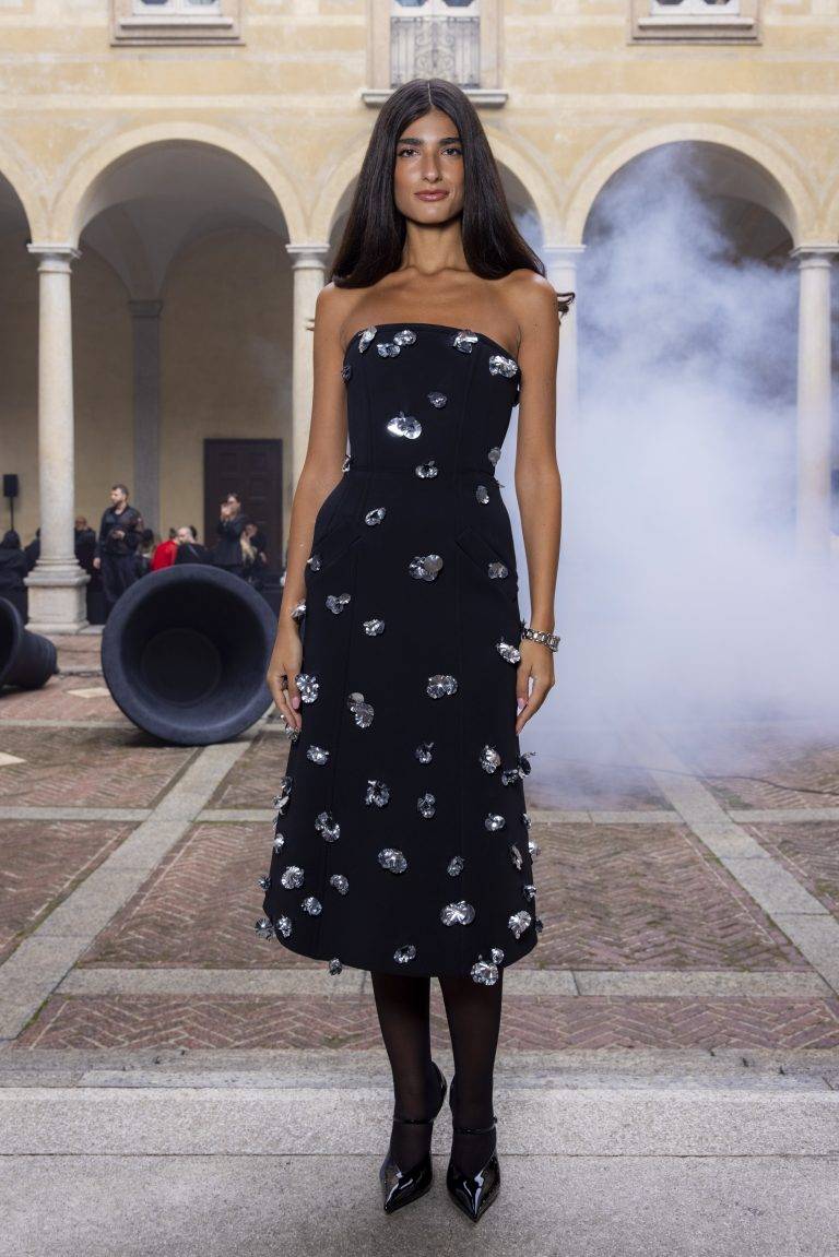  - Blumarine: il volo di una farfalla nera