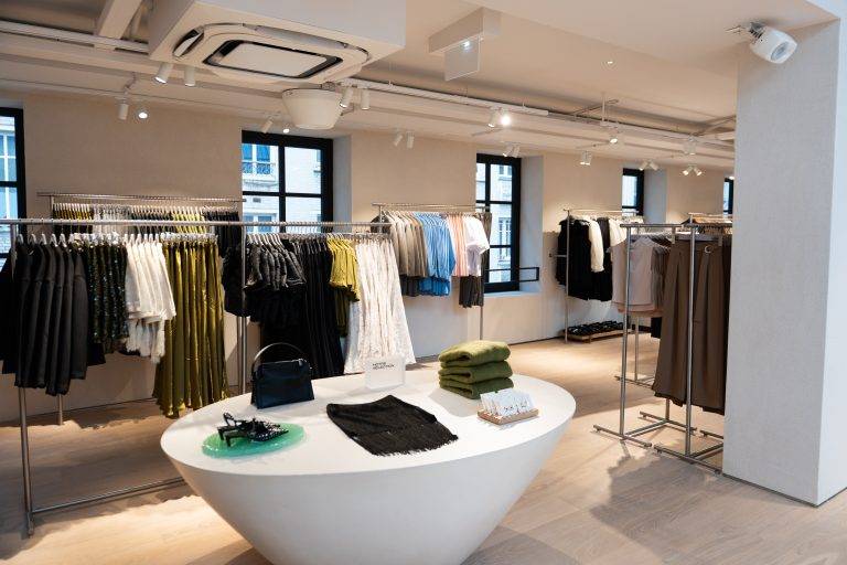 H&M écrit un nouveau chapitre de son histoire parisienne dans le Marais
