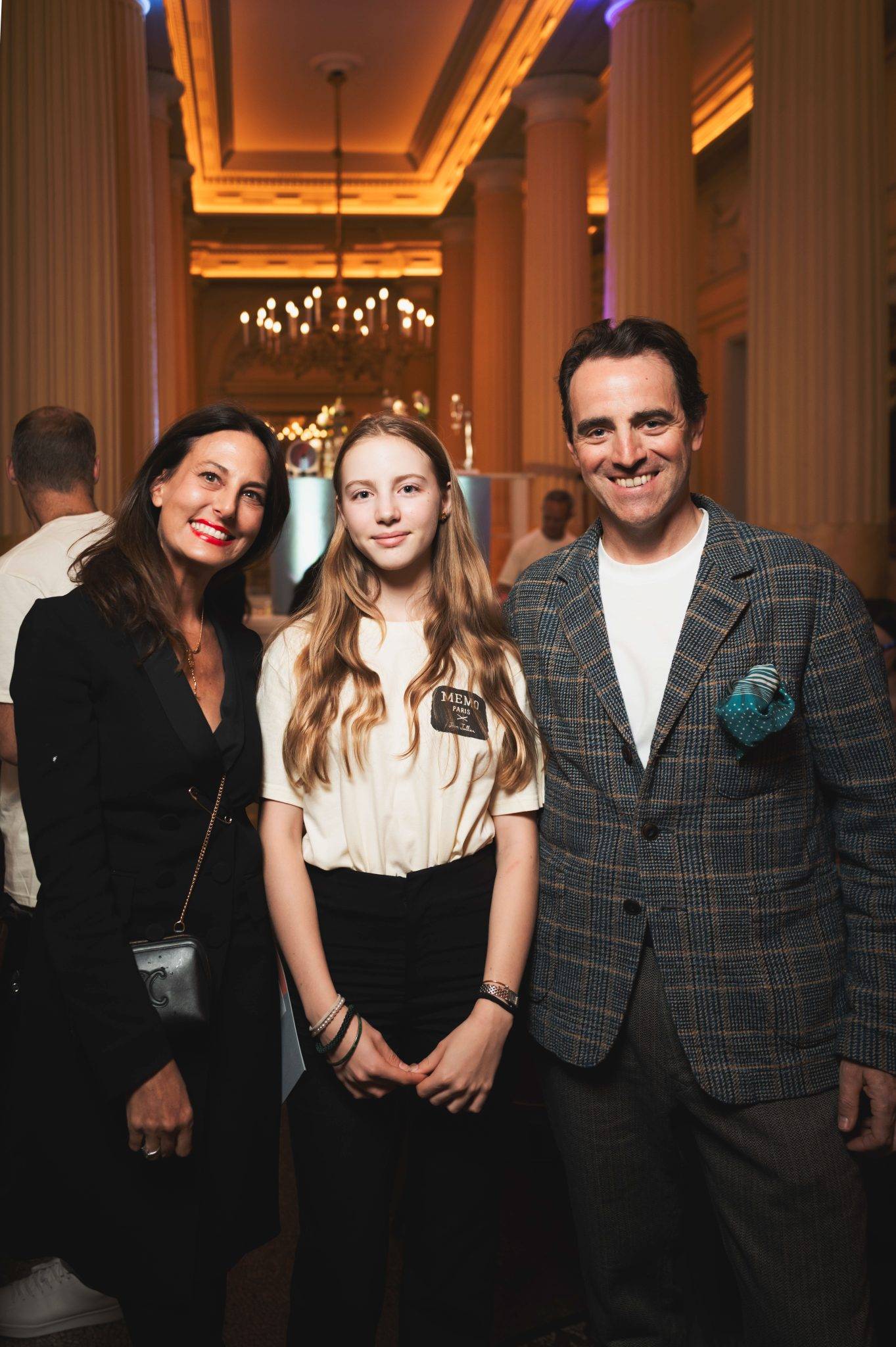  - Les dessins délicats de Jean Jullien illuminent le parfum Odéon de MEMO