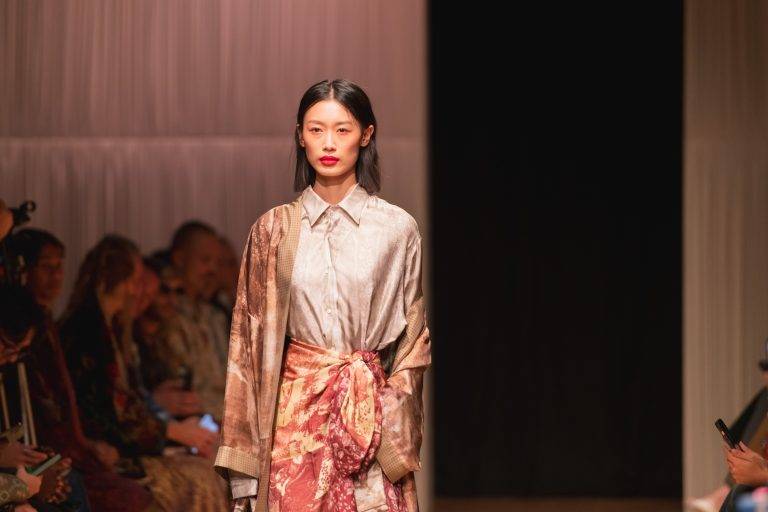 Mix di realtà e illusione sulla passerella di Pierre-Louis Mascia