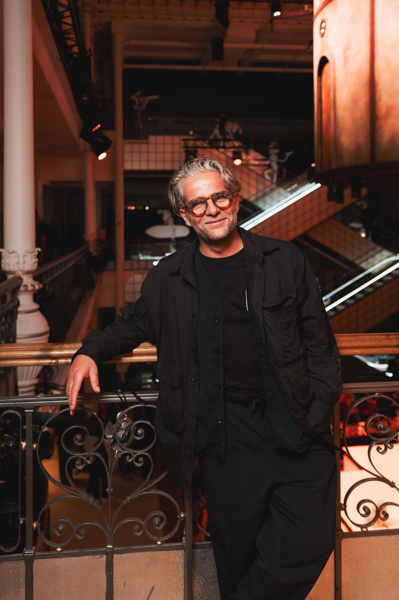  - ROCK’N’DRÔLE, le Rock s’empare du Bon Marché avec Antoine de Caunes 