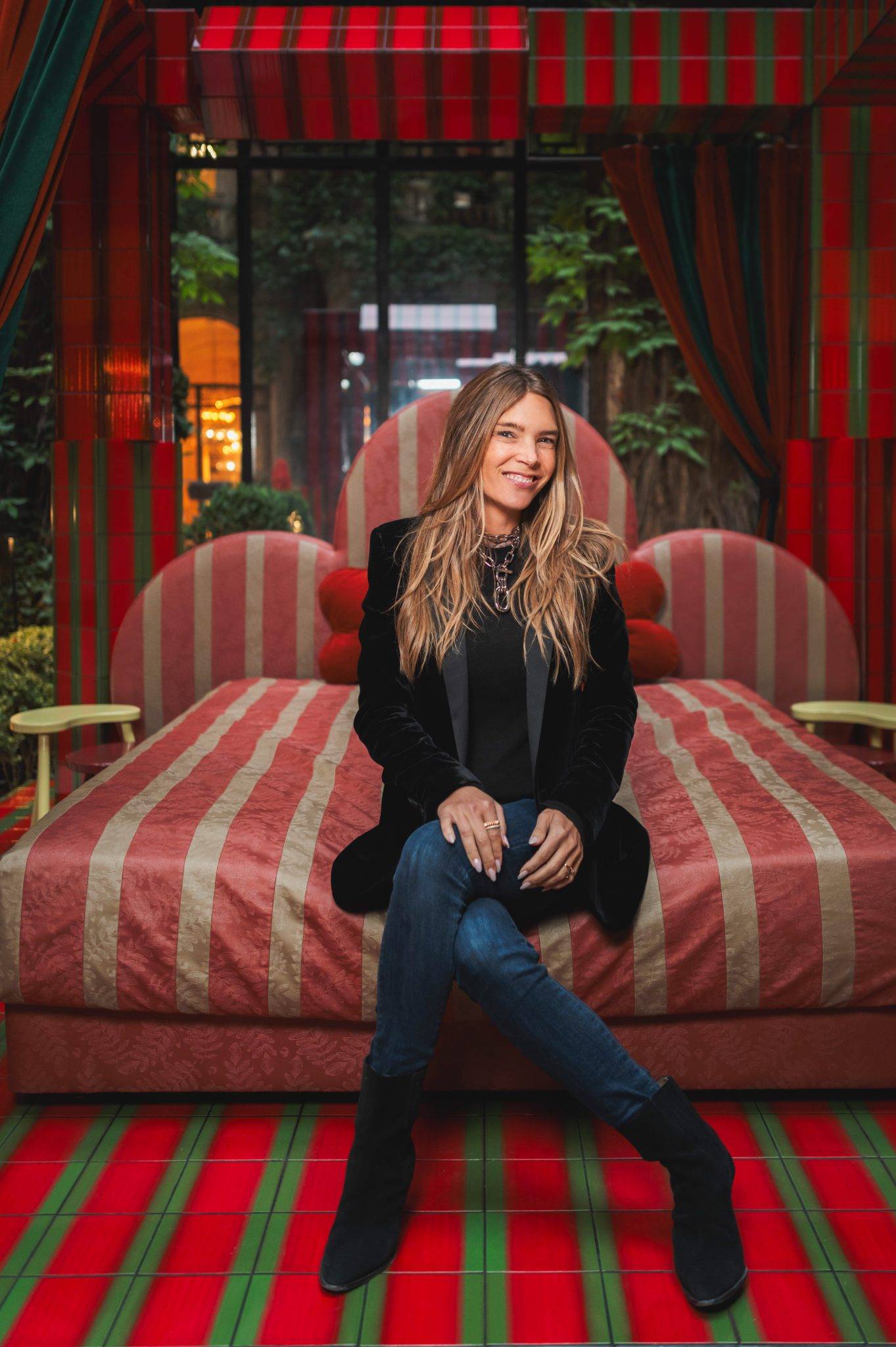  - Uchronia Takes Over the Cour Jardin of the Plaza Athénée Hotel With its Day Bed