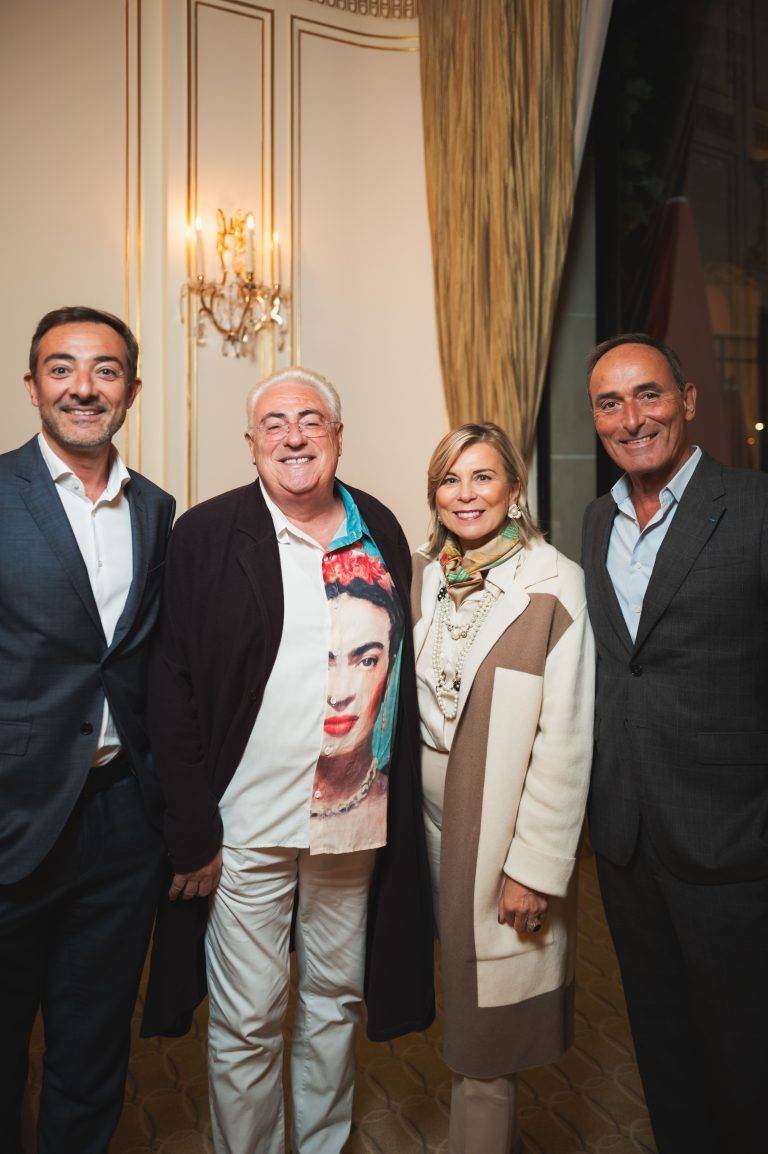  - La Cour Jardin du Plaza Athénée fait le lit d’Uchronia