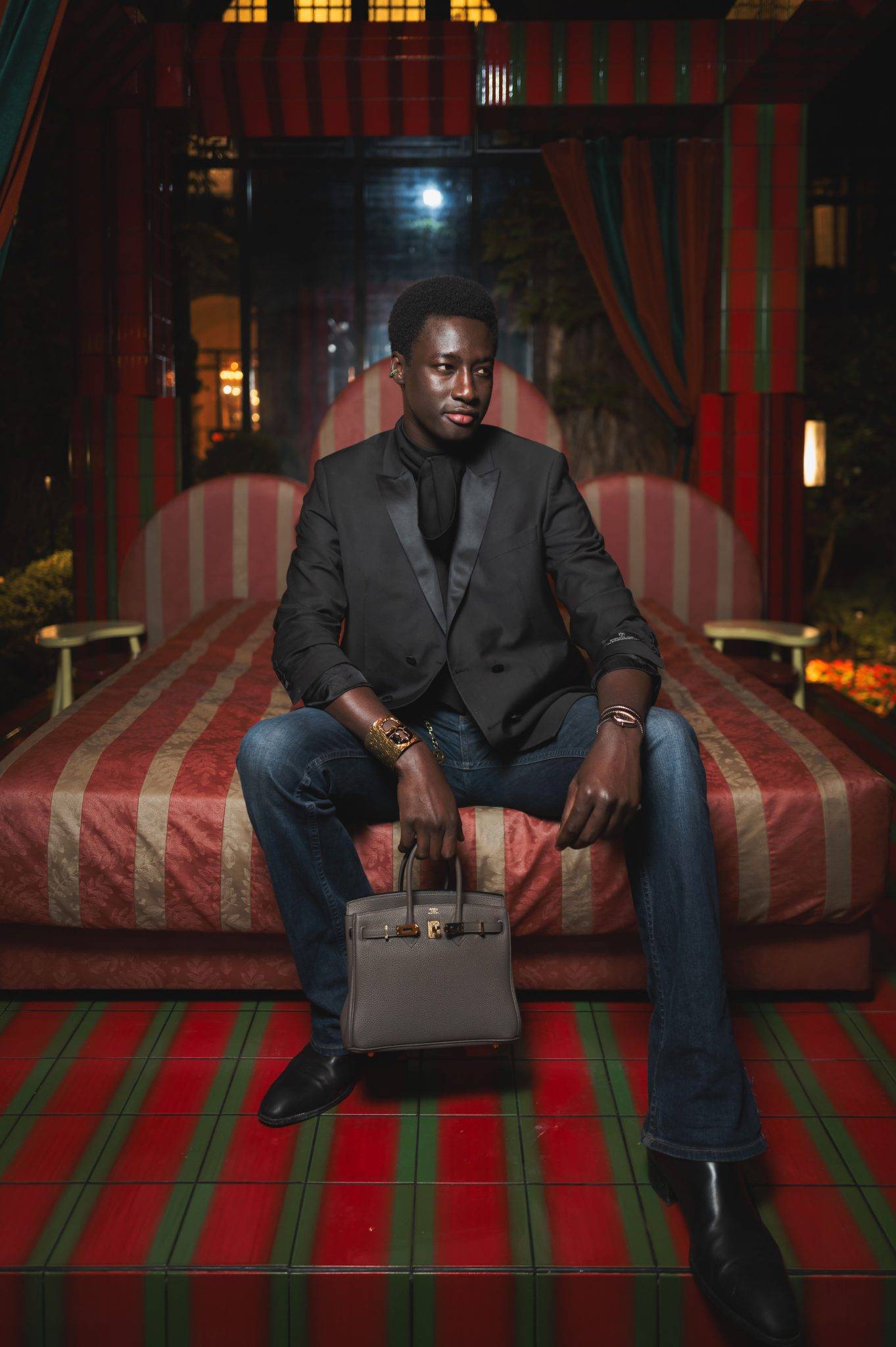  - La Cour Jardin du Plaza Athénée fait le lit d’Uchronia