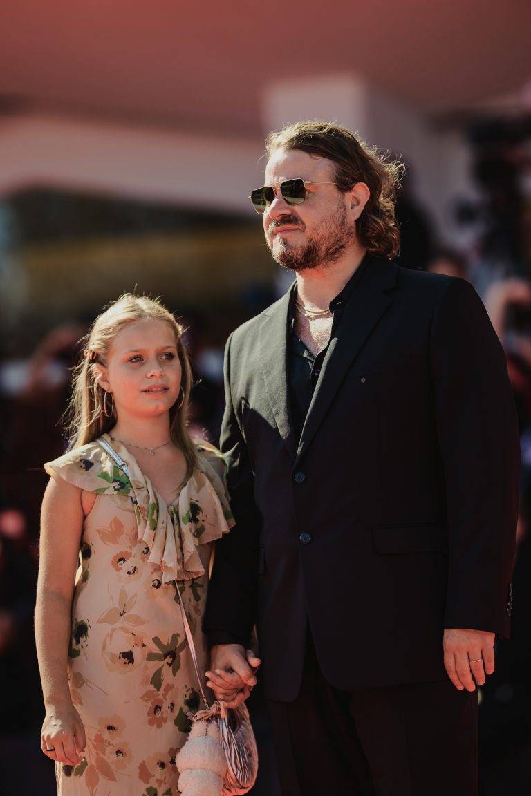  - Ann Lee spiazza Venezia: Amanda Seyfried guida il musical più “inatteso” dell’anno
