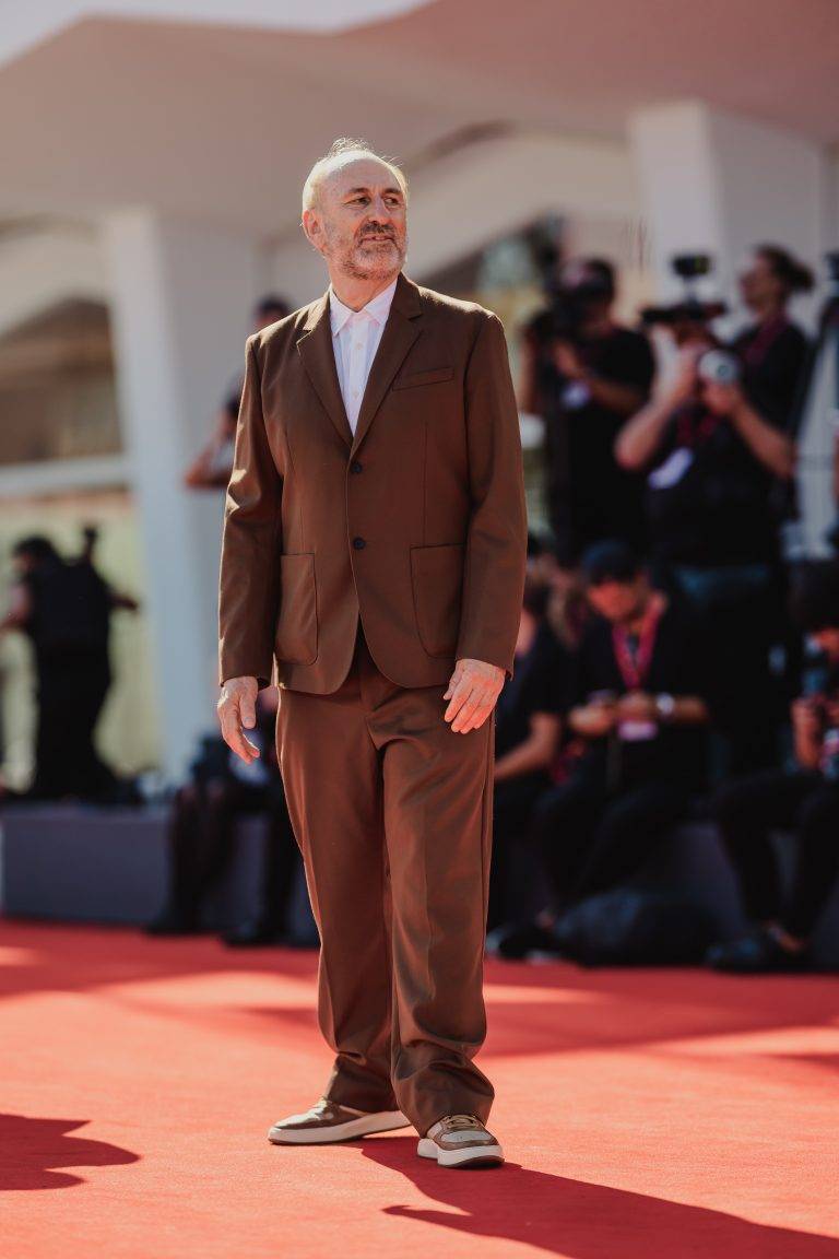  - Ann Lee spiazza Venezia: Amanda Seyfried guida il musical più “inatteso” dell’anno