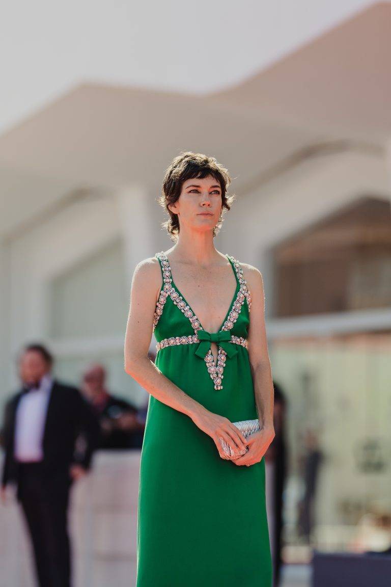  - Ann Lee spiazza Venezia: Amanda Seyfried guida il musical più “inatteso” dell’anno