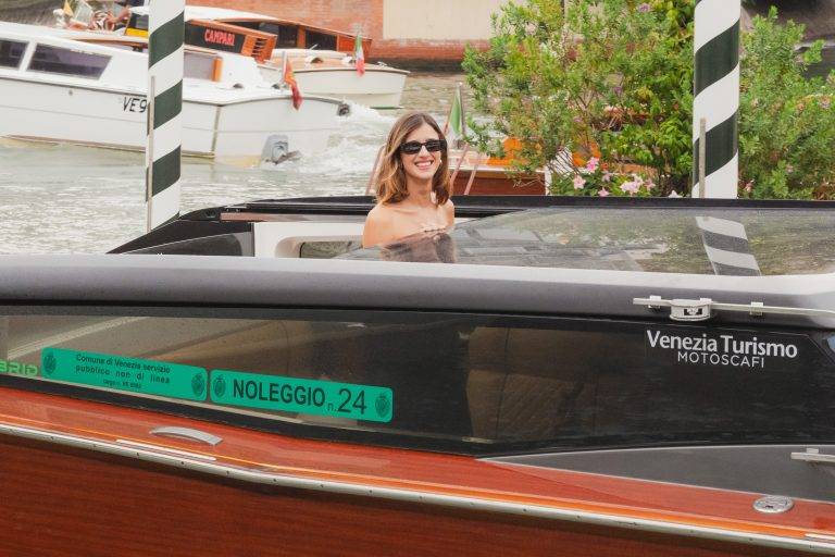  - Non il solito red carpet: il vero film di Venezia è dietro le quinte