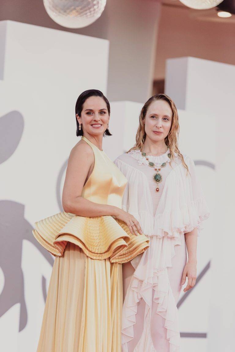  - Duse a Venezia 82: il red carpet diventa teatro e la diva rinasce