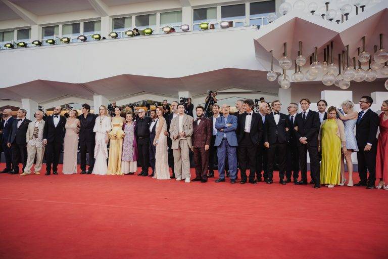 Duse a Venezia 82: il red carpet diventa teatro e la diva rinasce