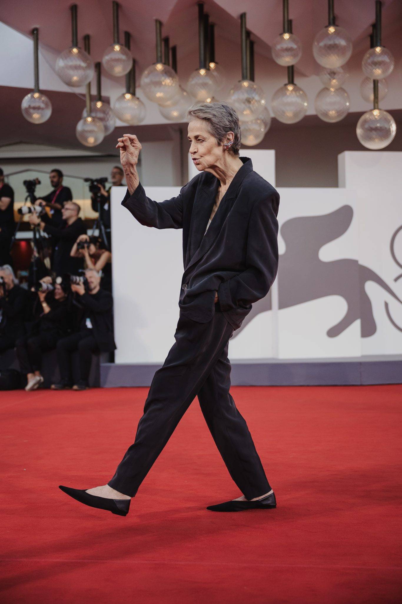  - Jarmusch is Back in Venice with “Father Mother Sister Brother”, A Family Comedy-Drama