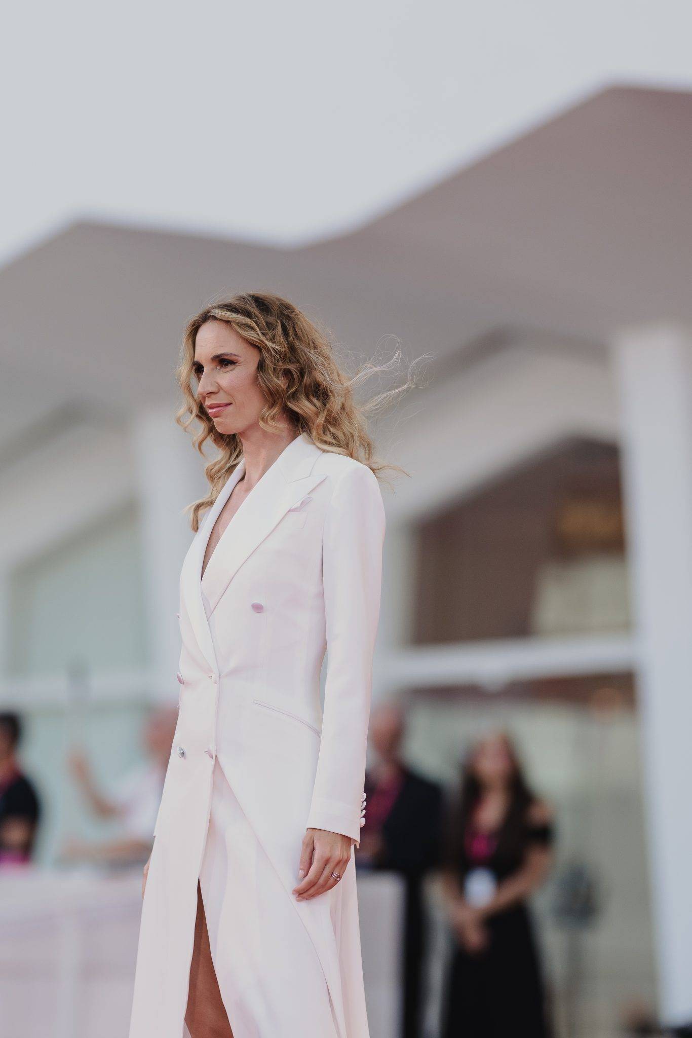  - Jarmusch is Back in Venice with “Father Mother Sister Brother”, A Family Comedy-Drama