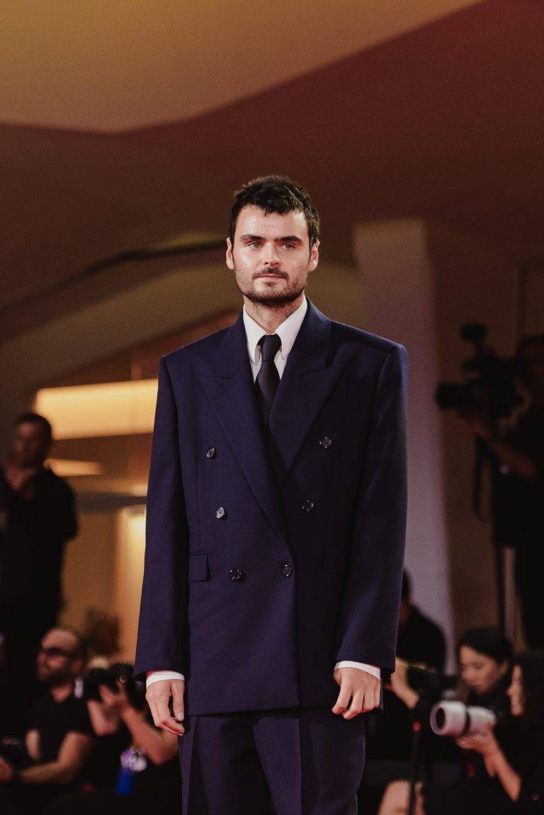  - Dante, Tosches e mafia: Julian Schnabel porta a Venezia la sua opera-abisso