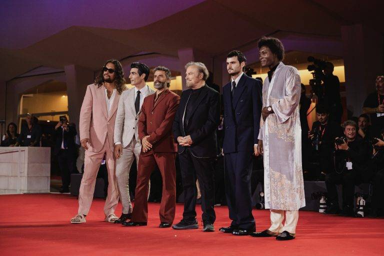  - Dante, Tosches e mafia: Julian Schnabel porta a Venezia la sua opera-abisso