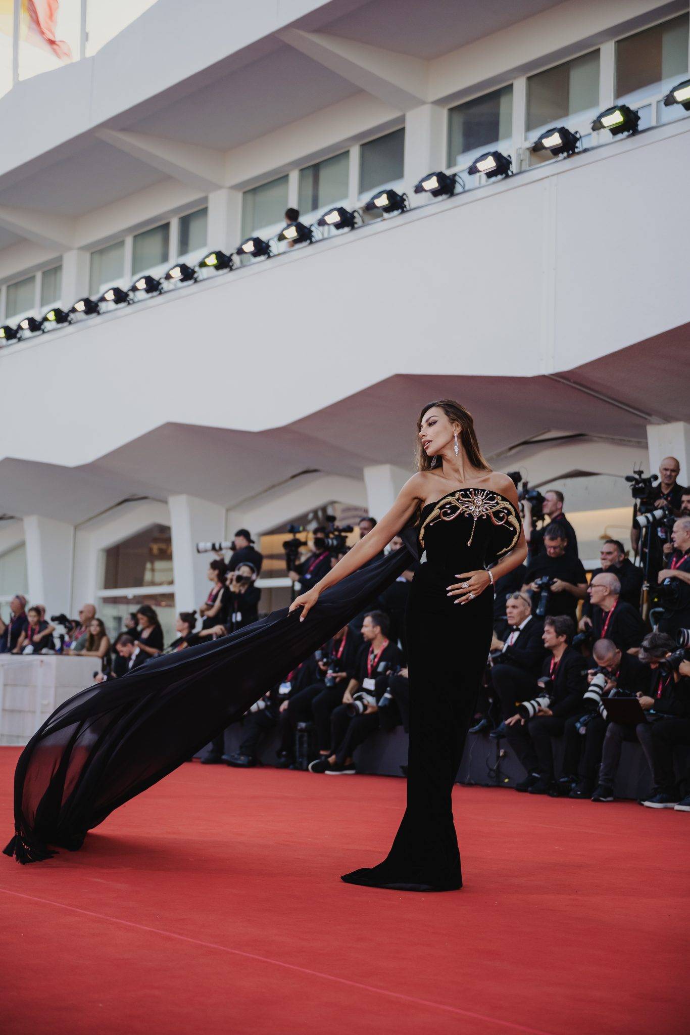  - “The Smashing Machine”: Dwayne Johnson Embodies Mark Kerr