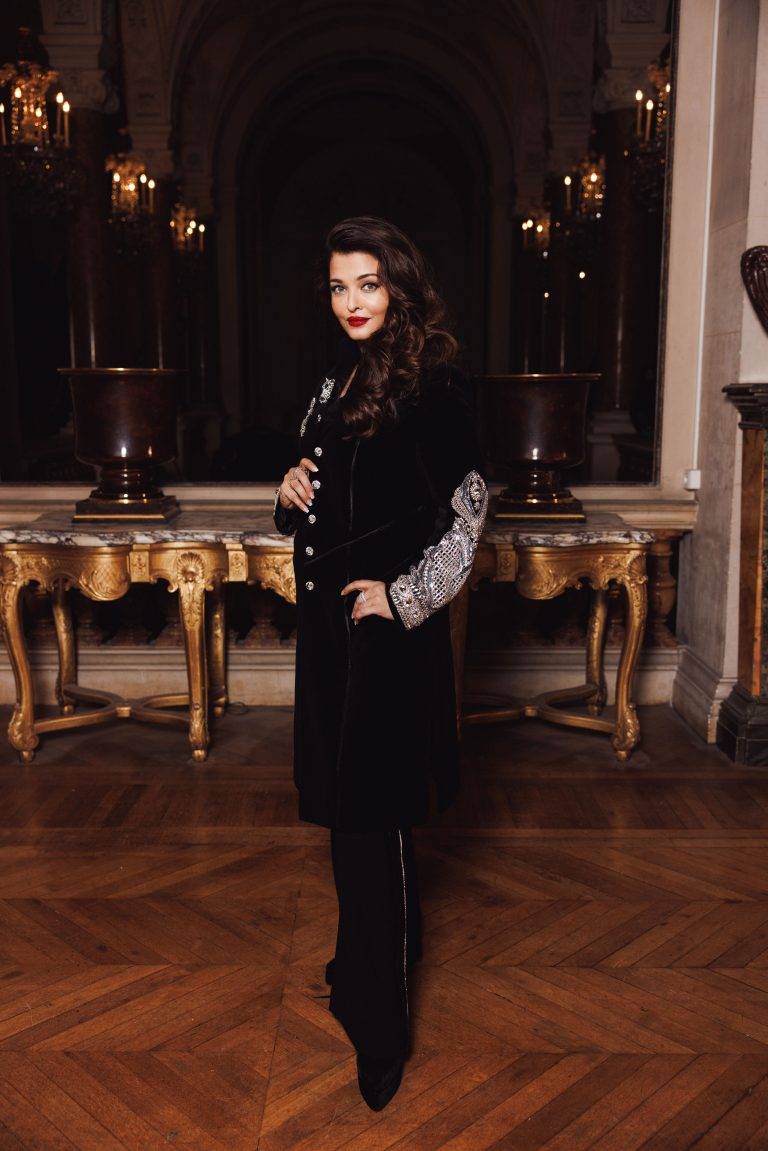  - L’Oréal Paris Hosts a Star-Studded Défilé Under the Light of Hôtel de Ville