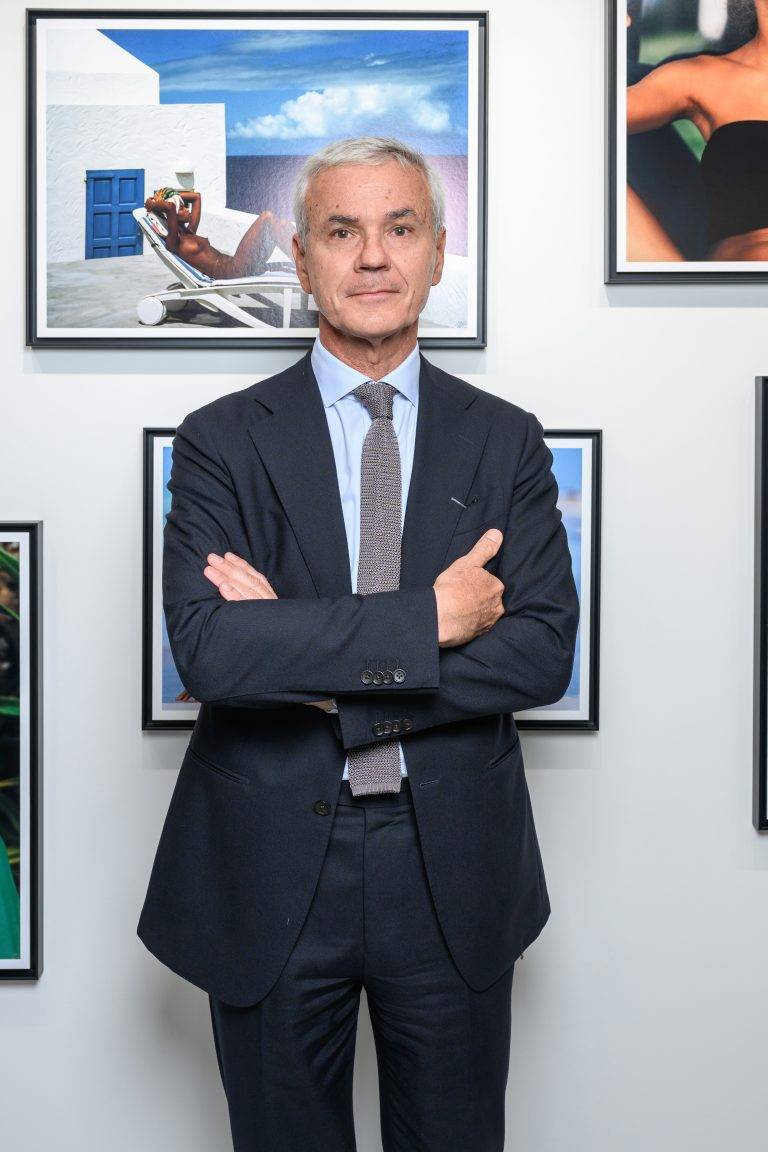  - Oana Ivan Gallery présente une rétrospective dédiée à Gilles Bensimon