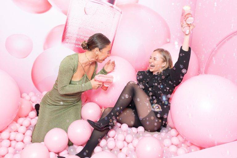  - Clarins Beauty Backstage revient pour une parenthèse beauté et élégance