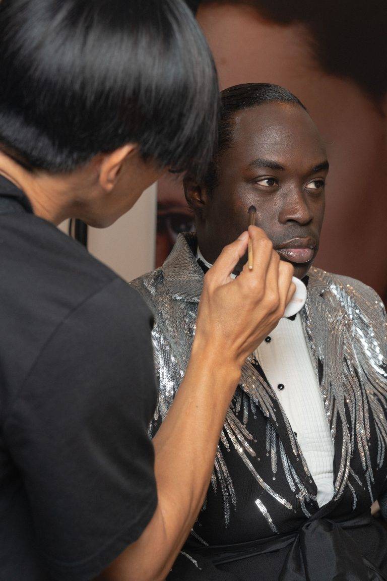  - Clarins Beauty Backstage revient pour une parenthèse beauté et élégance