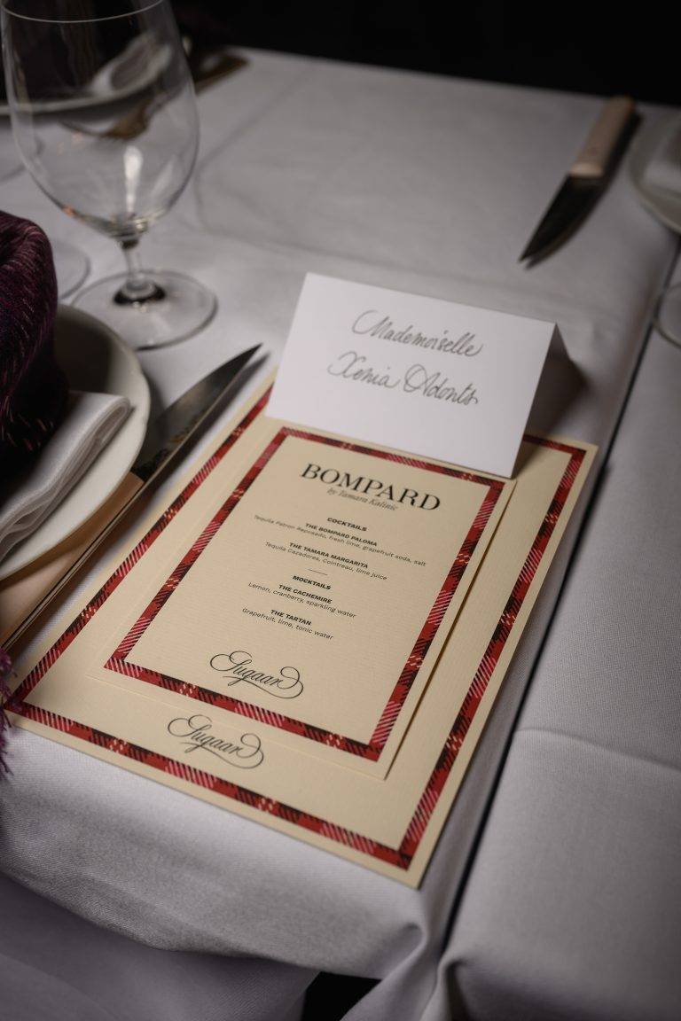 Le cachemire de Bompard enveloppe la Fashion Week chez Sugaar