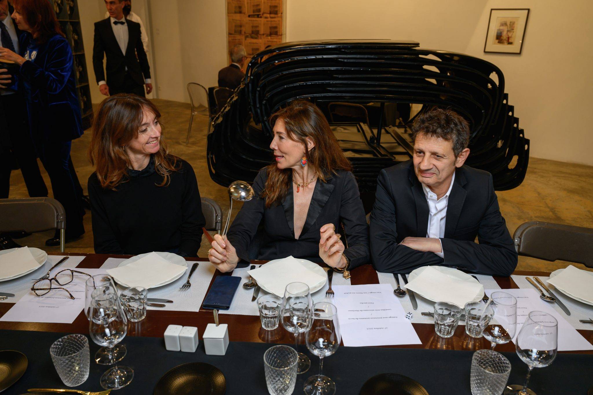  - Le dîner-performance de la collection du Cnap pour le finissage de l’exposition “Arman, tout ce qui reste”