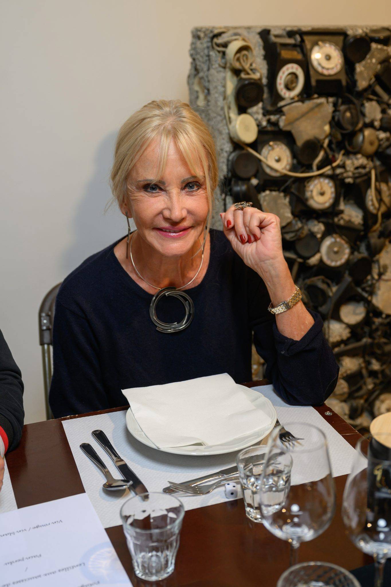  - Le dîner-performance de la collection du Cnap pour le finissage de l’exposition “Arman, tout ce qui reste”