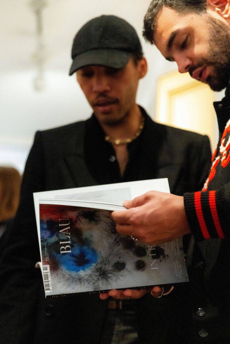  - Blau International et Cai Guo-Qiang chez White Cube pour présenter un 13e numéro