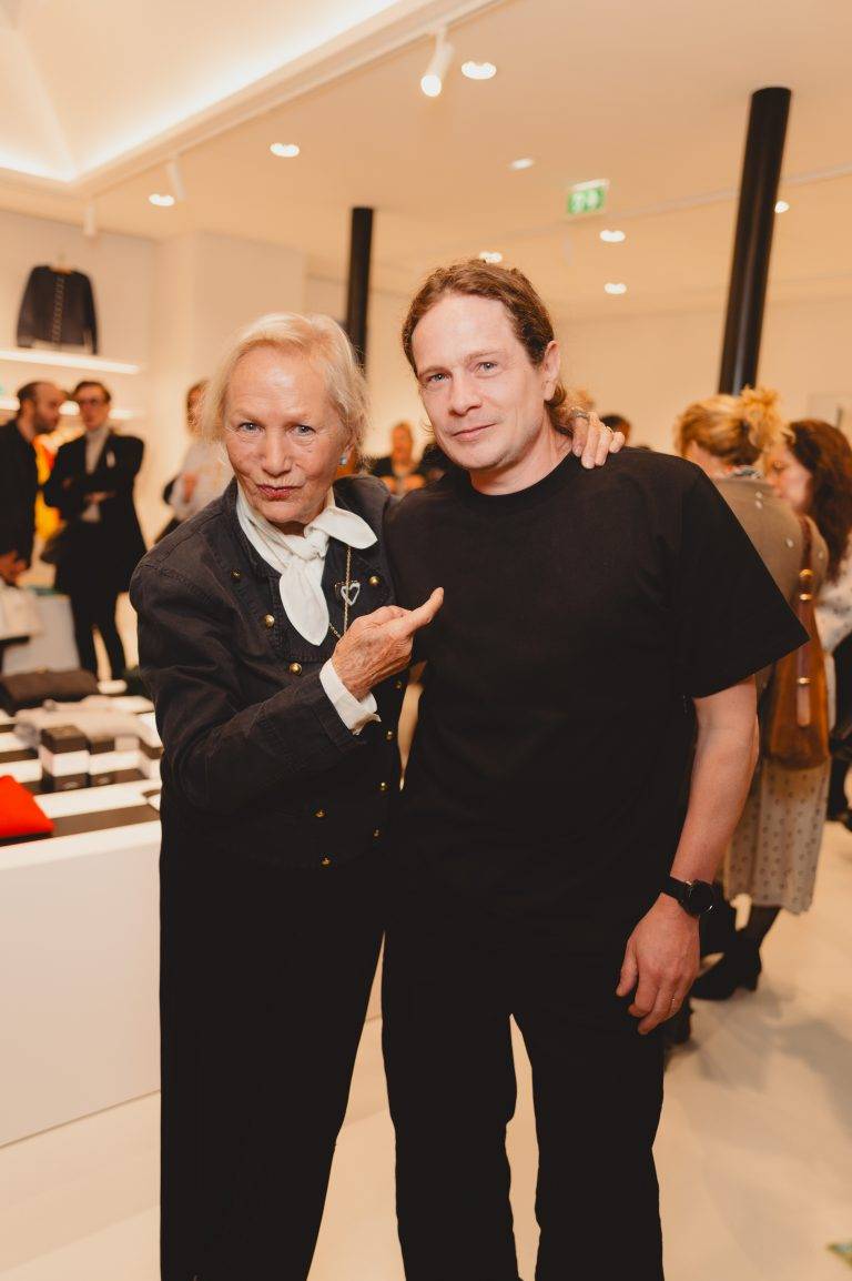  - Agnès b. signe son grand retour dans le monde du parfum