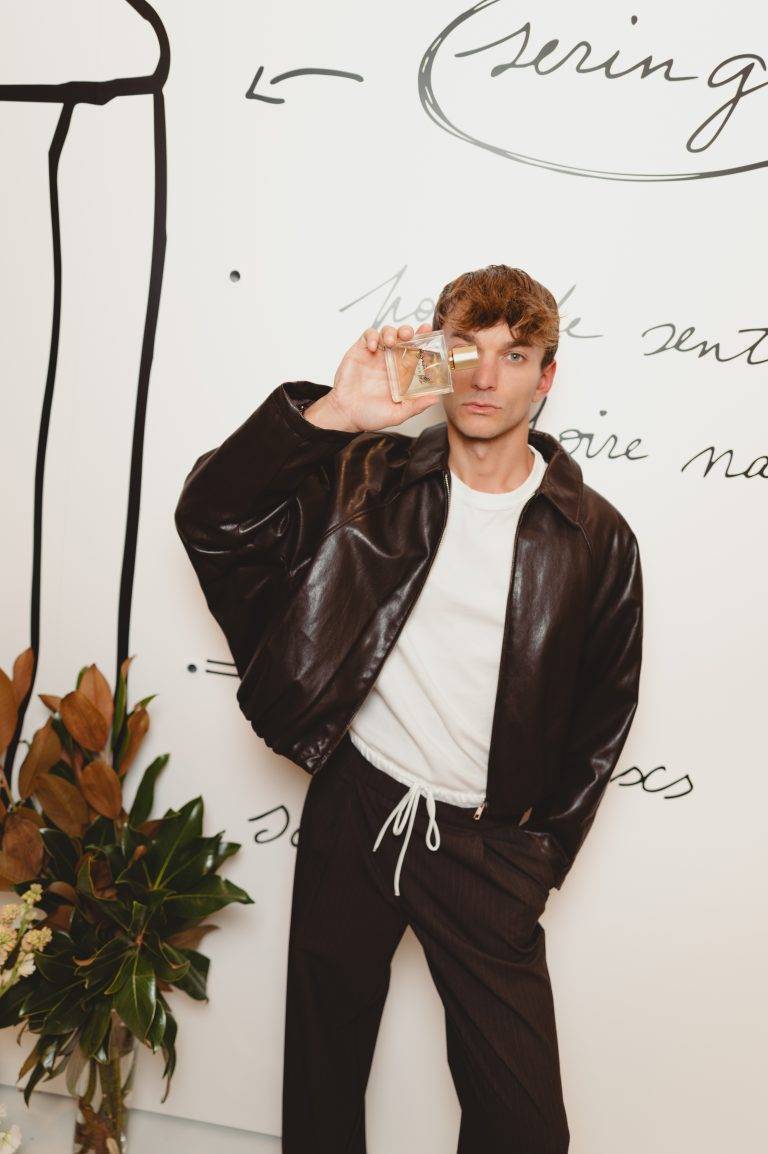  - Agnès b. signe son grand retour dans le monde du parfum