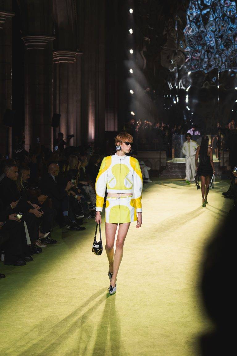 Casablanca fusionne musique house et gospel dans un défilé haut en couleurs