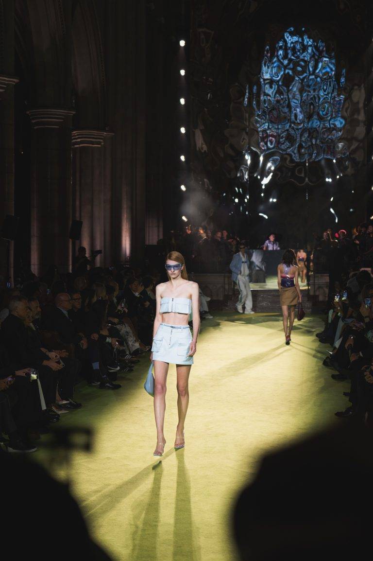 Casablanca fusionne musique house et gospel dans un défilé haut en couleurs